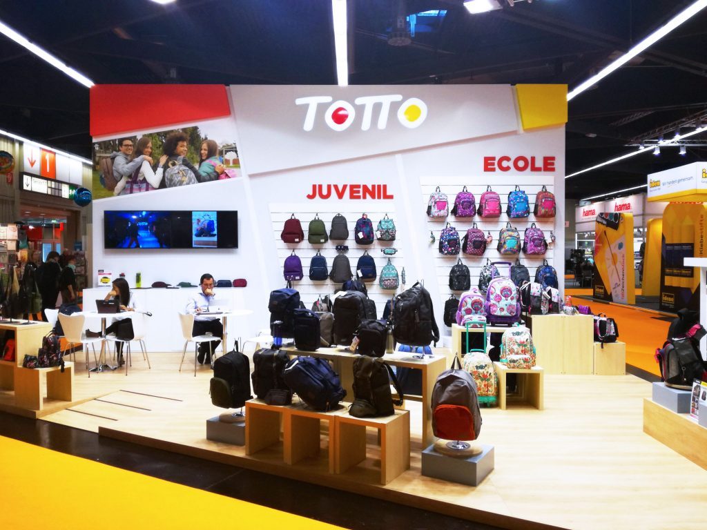 grupoalc_stand_insights-x_2017_totto_1