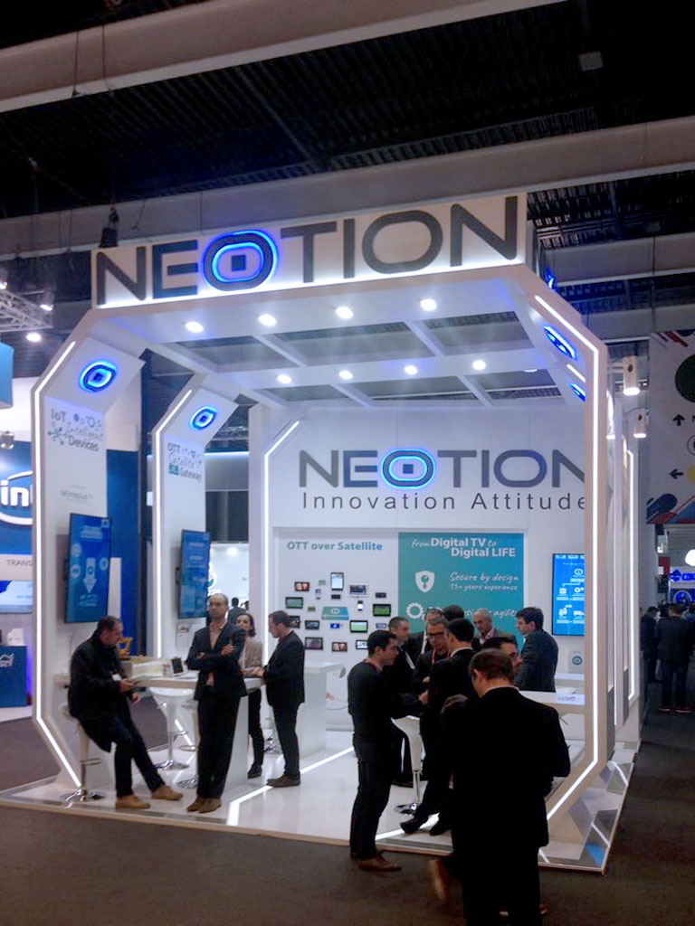 grupoalc-stand-mwc-2018-neotion